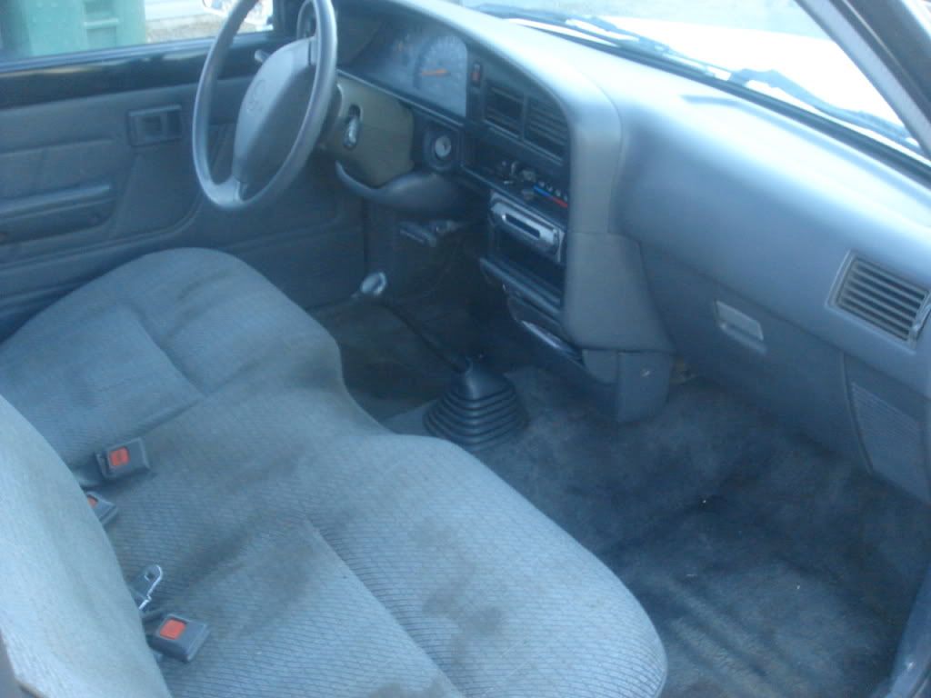1994 Toyota Pickup Regular Cab 5 Speed A/C White
