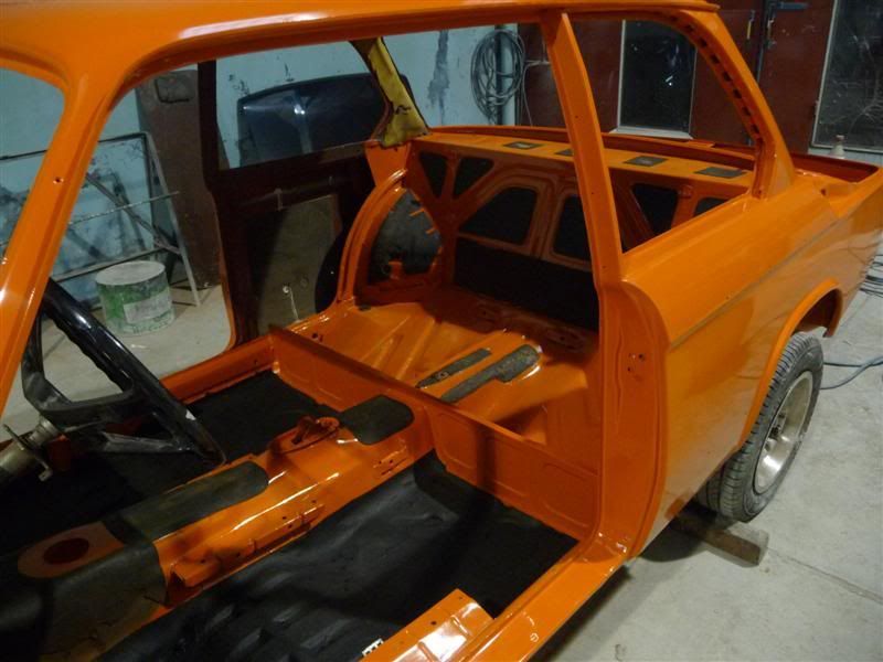 http://i405.photobucket.com/albums/pp133/Gonsapito/Restauracion%20BMW%202002%201972/P1080388.jpg