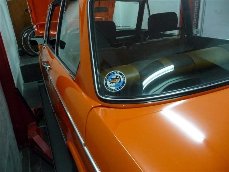 http://i405.photobucket.com/albums/pp133/Gonsapito/Restauracion%20BMW%202002%201972/P1090238.jpg