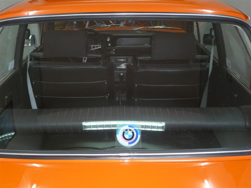 http://i405.photobucket.com/albums/pp133/Gonsapito/Restauracion%20BMW%202002%201972/P1090560.jpg