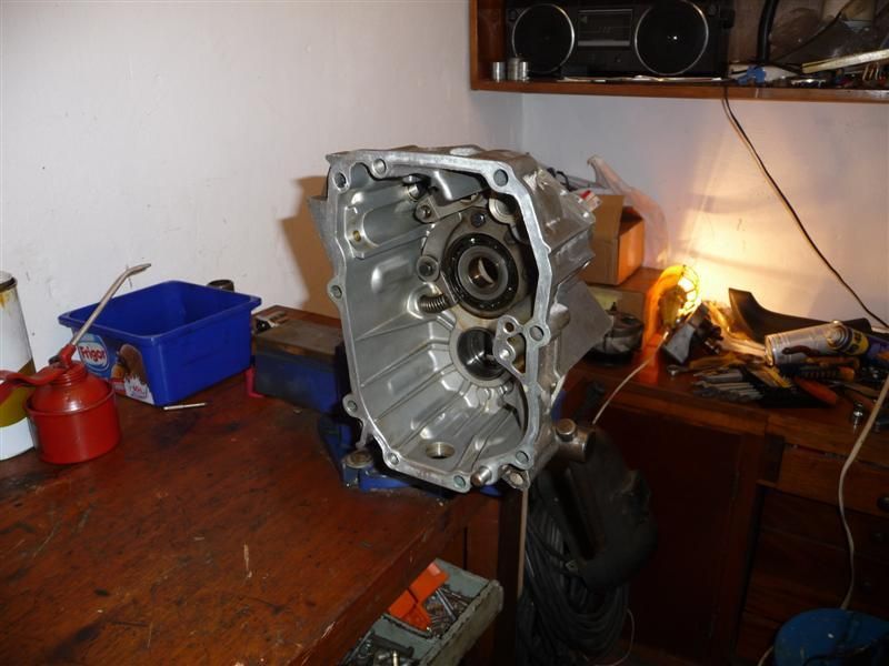 http://i405.photobucket.com/albums/pp133/Gonsapito/Restauracion%20BMW%202002%201972/P1090855.jpg