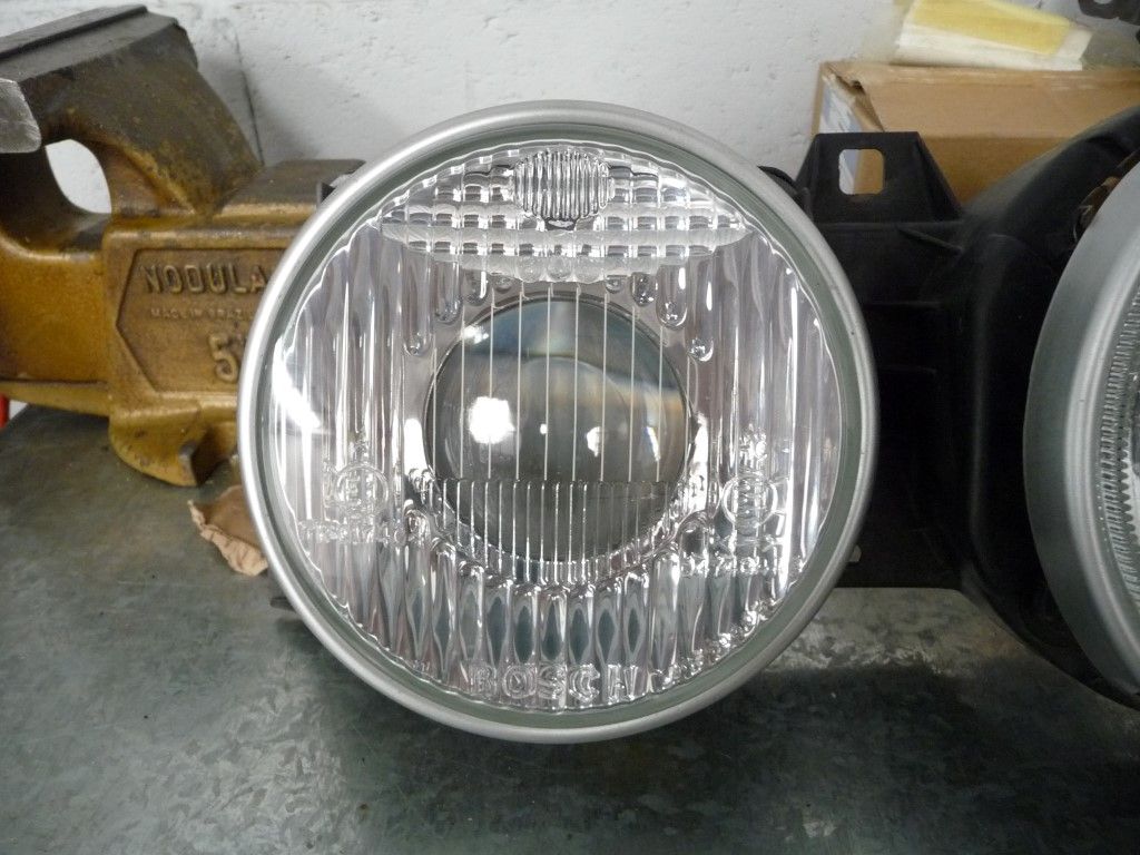 http://i405.photobucket.com/albums/pp133/Gonsapito/Restauracion%20BMW%20325i/P1120527_zpse9bhtwmx.jpg