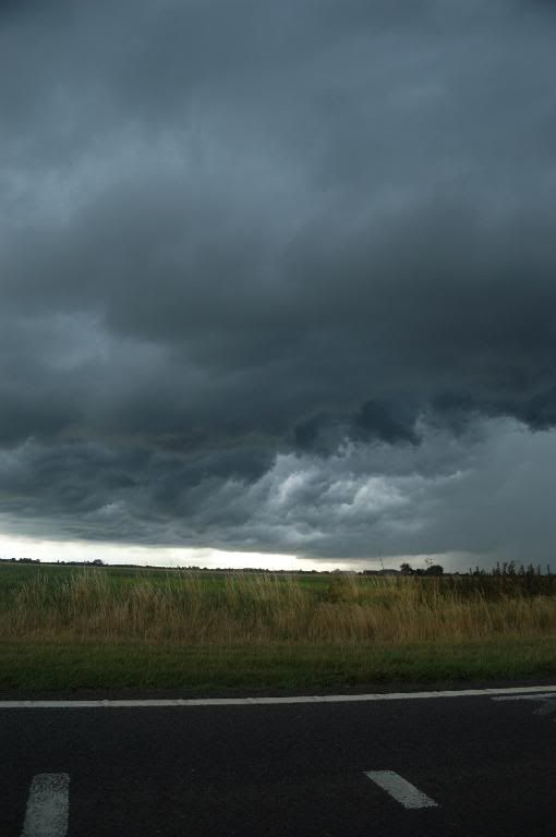 IMAGE: http://i405.photobucket.com/albums/pp133/micallef1990/DSC_0584.jpg