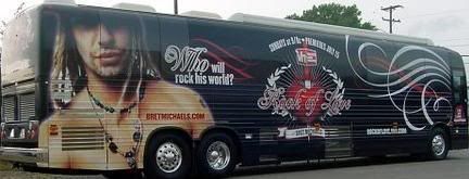 Bret Michaels tour bus