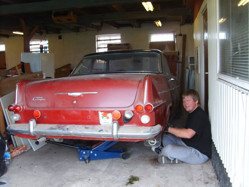 http://i405.photobucket.com/albums/pp135/gyzen/Opel%20Rekord/S5000792.jpg