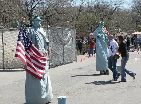 statue of united statesof america